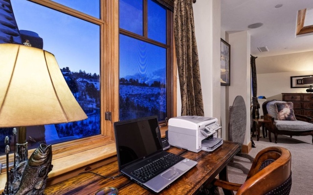 photo 3 of Colorado Lodge at the Ritz Carlton