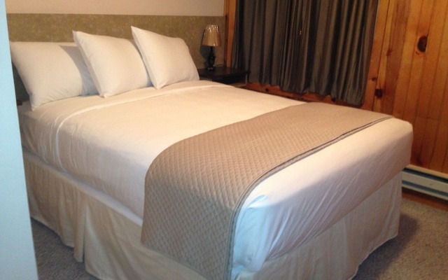photo 3 of Colter's Lodge
