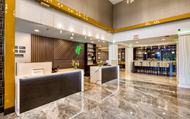 photo 2 of Holiday Inn Kansas City Downtown by IHG