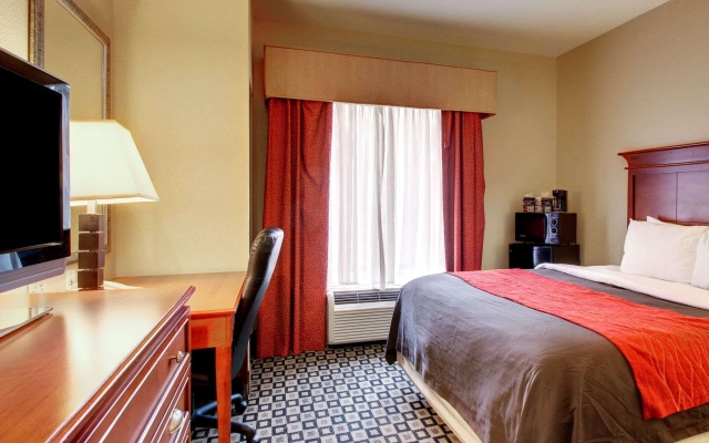 photo 5 of Comfort Inn & Suites Clinton - Jackson West