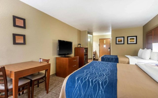photo 5 of Comfort Inn & Suites Springfield I-44