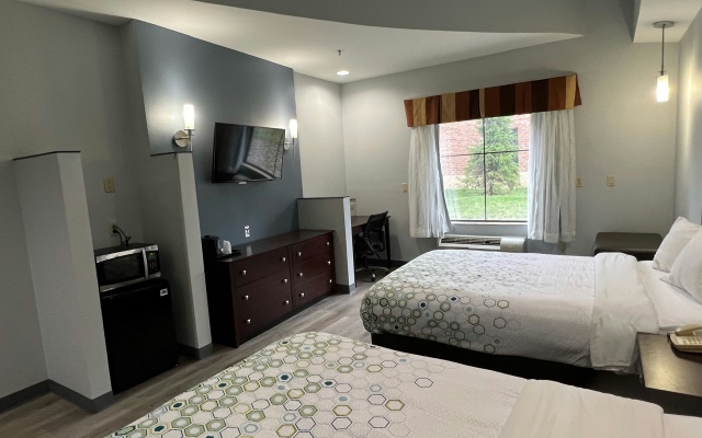 photo 5 of HomeTowne Studios & Suites By Red Roof Washington