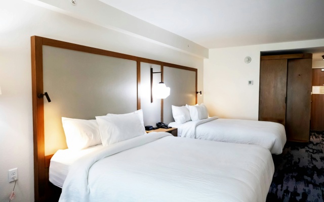 photo 4 of Fairfield Inn & Suites by Marriott Louisville Airport
