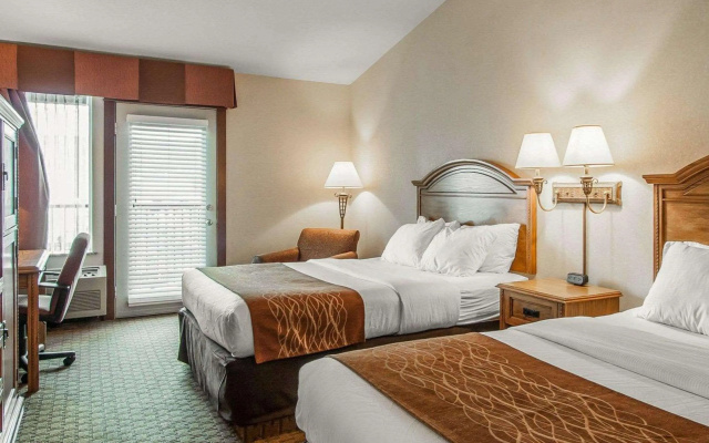 photo 4 of Kathryn Riverfront Inn, an Ascend Collection Hotel