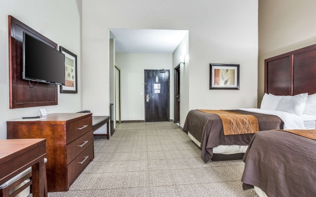 photo 5 of Comfort Inn & Suites Love Field - Dallas Market Center