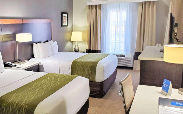 photo 5 of Comfort Inn & Suites Near Universal - N. Hollywood - Burbank