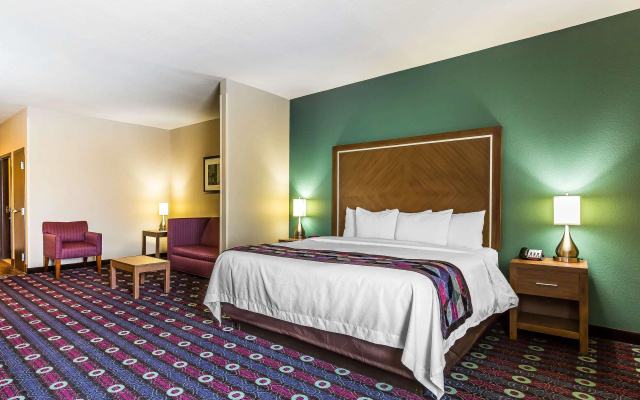 photo 5 of Comfort Inn & Suites Newcastle - Oklahoma City