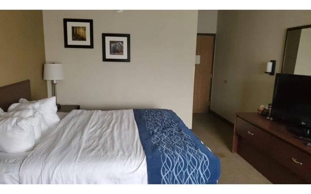 photo 5 of Cambridge Inn by Capital O near I-70 / I-77