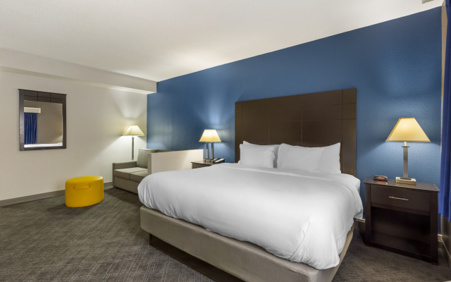 photo 4 of Comfort Inn & Suites Mundelein-Vernon Hills
