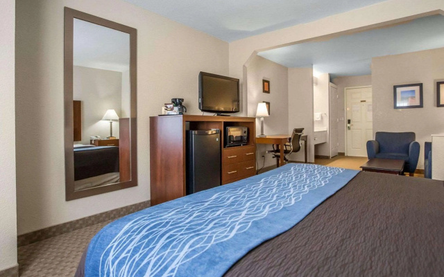 photo 4 of Quality Inn & Suites Dixon near I-88