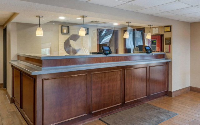 photo 2 of Comfort Inn Lexington I-75
