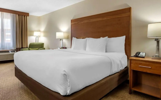 photo 4 of Comfort Inn Millersburg