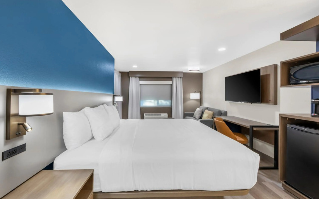 photo 5 of Comfort Inn Fontana