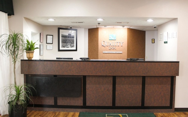photo 2 of Quality Inn Clinton - Knoxville North