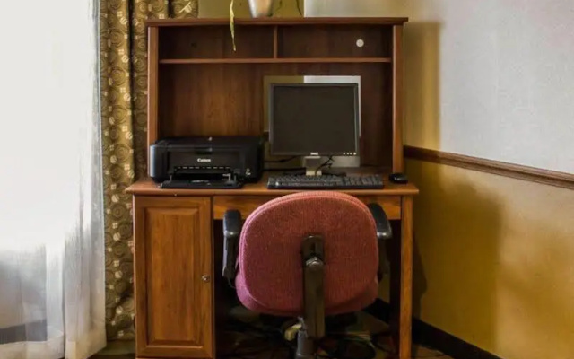 photo 5 of Comfort Inn Akron-Oh