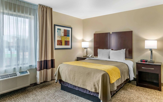 photo 4 of Comfort Inn & Suites San Bernardino