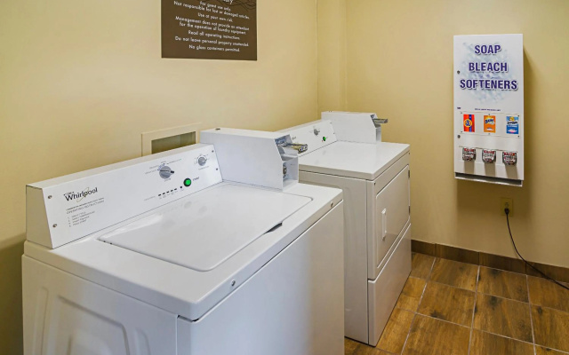 photo 3 of Comfort Inn & Suites Oxford South