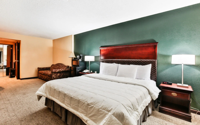 photo 5 of The View Inn & Suites