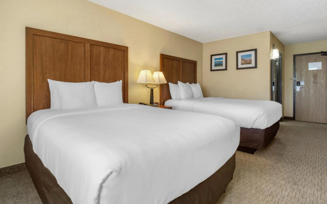 photo 3 of Comfort Inn & Suites Bothell - Seattle North