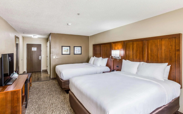 photo 4 of Comfort Inn Charleston South Charleston, WV