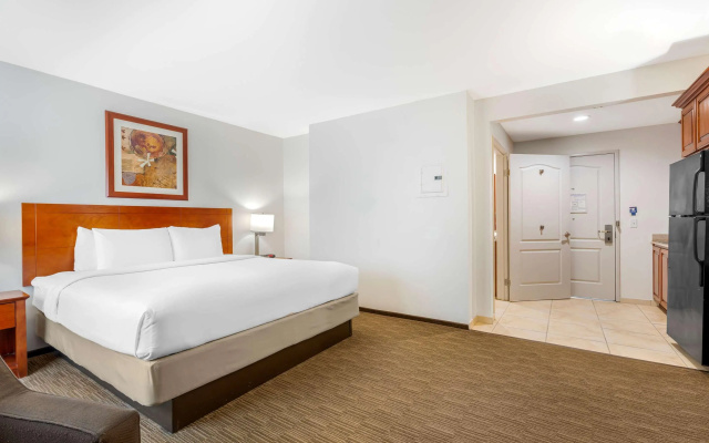 photo 3 of Comfort Inn Cockatoo near LAX Airport