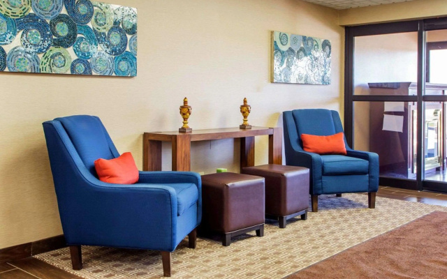 photo 2 of Comfort Inn Dayton - Huber Heights