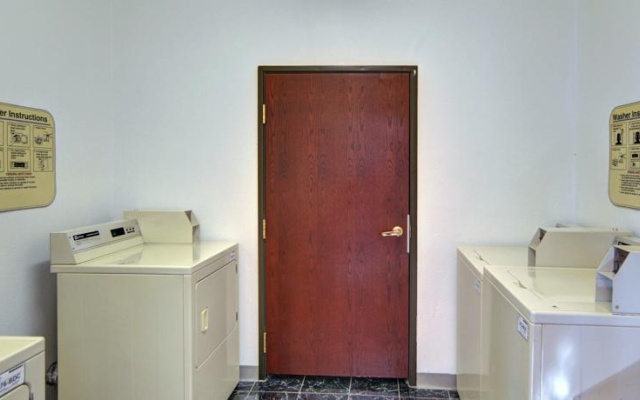 photo 3 of Quality Inn & Suites DFW Airport South