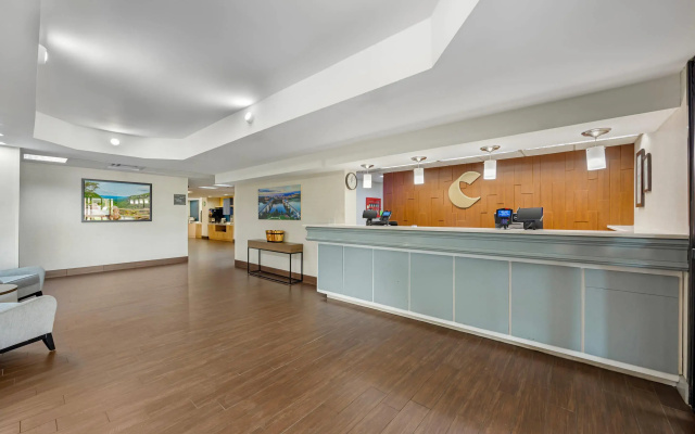 photo 2 of Comfort Inn Chattanooga Downtown Southside