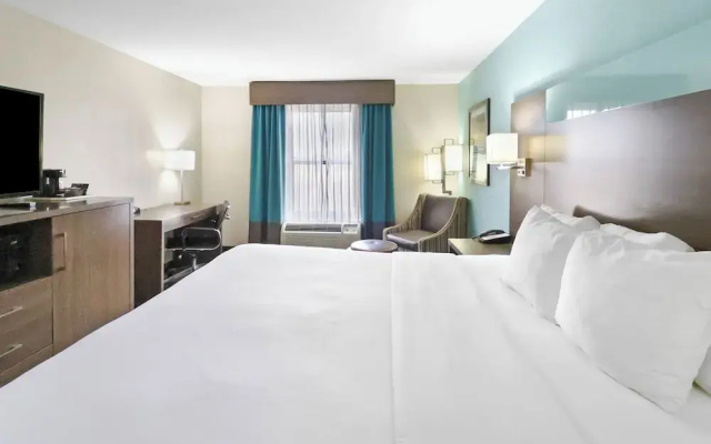 photo 2 of Comfort Inn Dunn