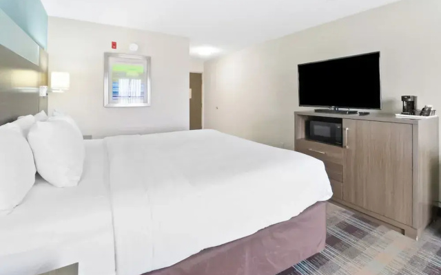 photo 4 of Comfort Inn Dunn