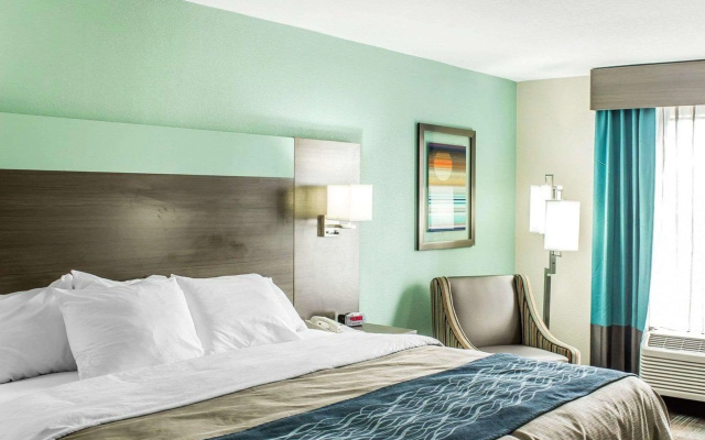 photo 3 of Comfort Inn Dunn near I-95