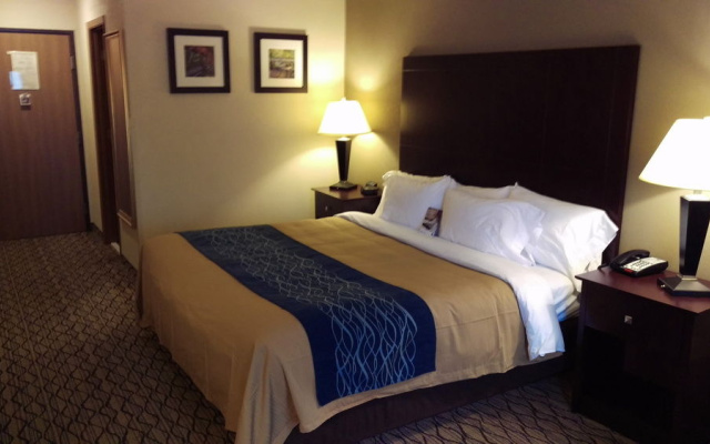 photo 5 of Comfort Inn Huntington