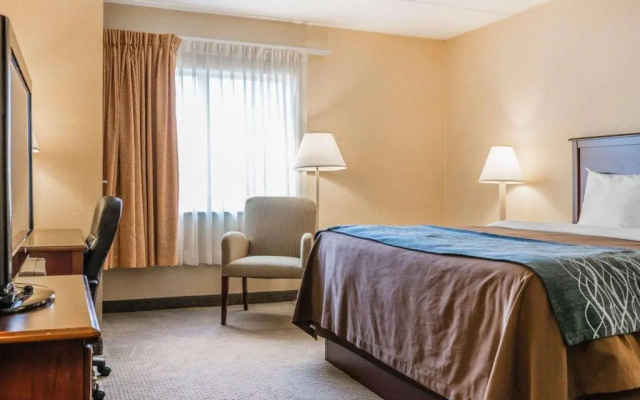 photo 4 of Rodeway Inn Merce