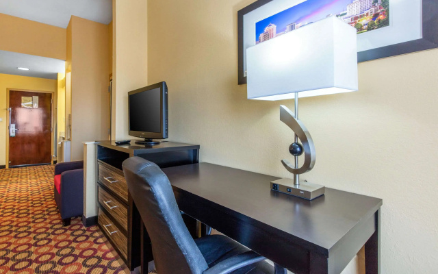 photo 4 of Quality Inn & Suites Montgomery East Carmichael Rd