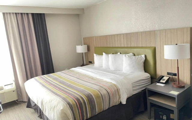 photo 5 of Country Inn & Suites by Radisson, Greenville, NC