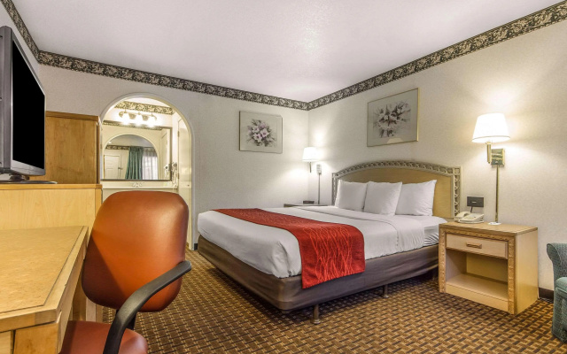 photo 3 of Comfort Inn Palo Alto