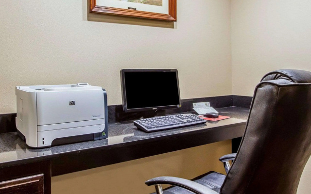 photo 5 of Quality Inn Perryville I-55