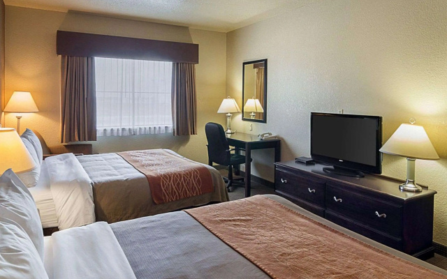 photo 5 of Comfort Inn I-20 Midland Stanton