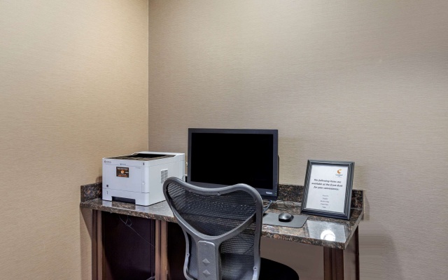 photo 5 of Comfort Inn Syosset - Long Island