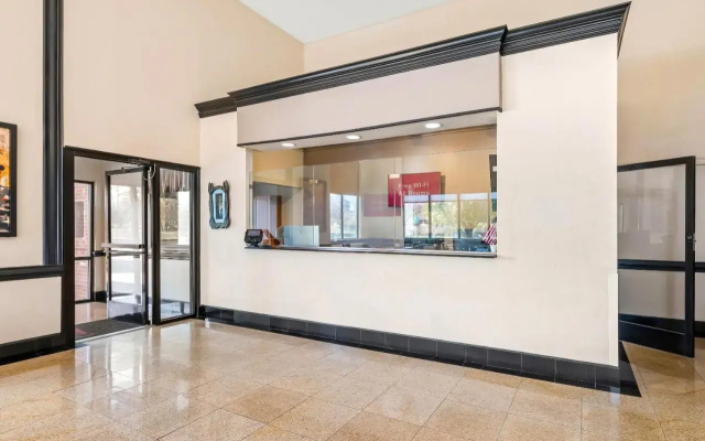 photo 3 of Comfort Inn Uncc