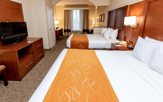 photo 5 of Comfort Suites Houston near Medical Center- NRG Stadium