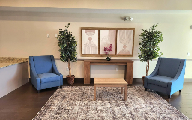 photo 3 of Days Inn & Suites by Wyndham Houston / West Energy Corridor