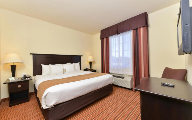 photo 3 of Comfort Suites Alexandria North