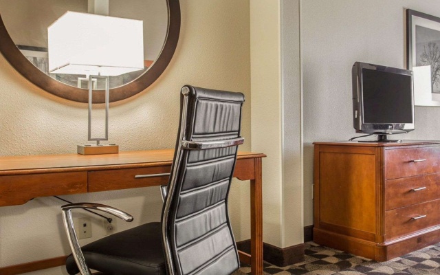 photo 4 of Comfort Suites Columbia at Harbison