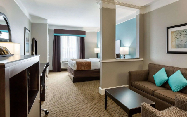 photo 5 of Comfort Suites at Katy Mills