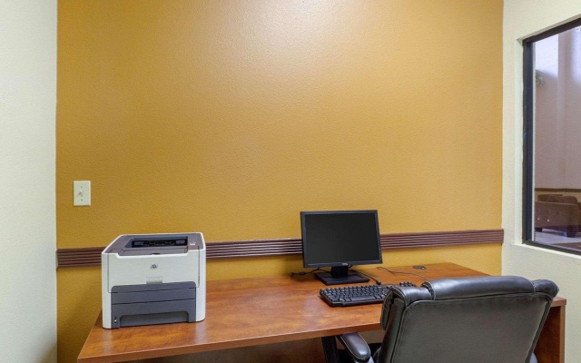 photo 3 of Comfort Suites Bush Intercontinental Airport