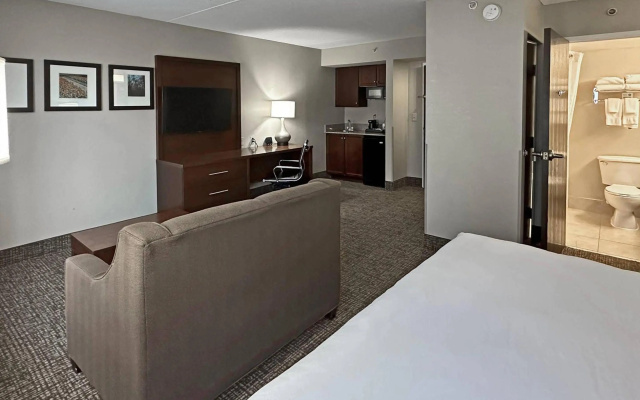 photo 4 of Concord Suites