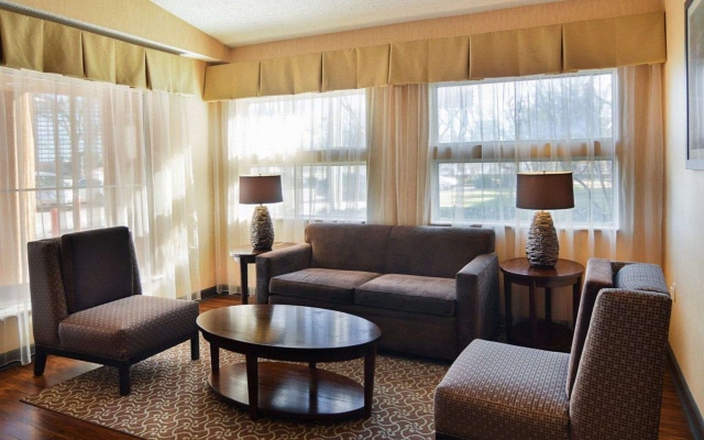 photo 5 of Comfort Suites DFW Airport