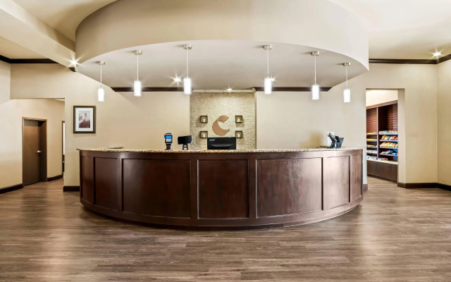 photo 2 of Comfort Suites Frisco