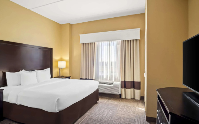photo 4 of Comfort Suites Frisco